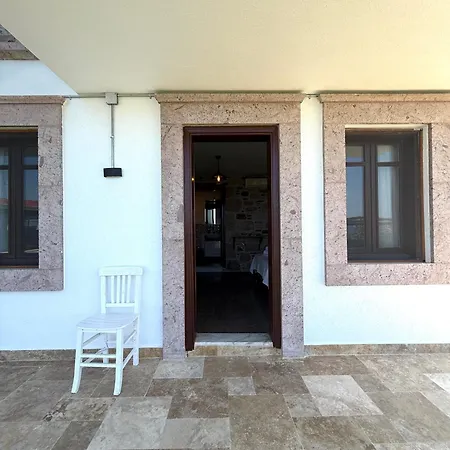 Cunda Sea-view Stone & Private Couette-café 3*