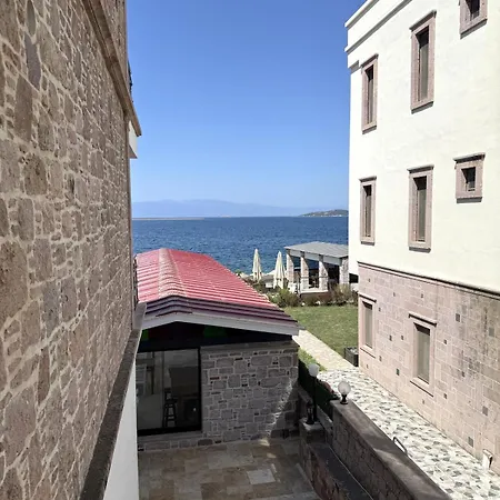 Bed & Breakfast Red Shutters Cunda - Private & Breakfast 3*